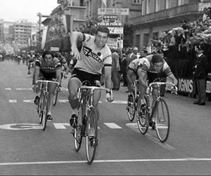 Giro 1971 Benevento ,Battuti Sercù e Basso in volata