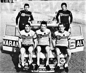 Salvarani 1972 - I leader Marino Basso - Felice Gimondi e Italo Zilioli con i DS Arnaldo Pambianco e Vittorio Adorni.